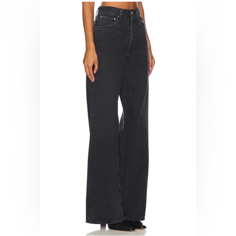AGOLDE Dame High Rise Wide Leg Jeans in the color Hitch - Picture 2 of 9